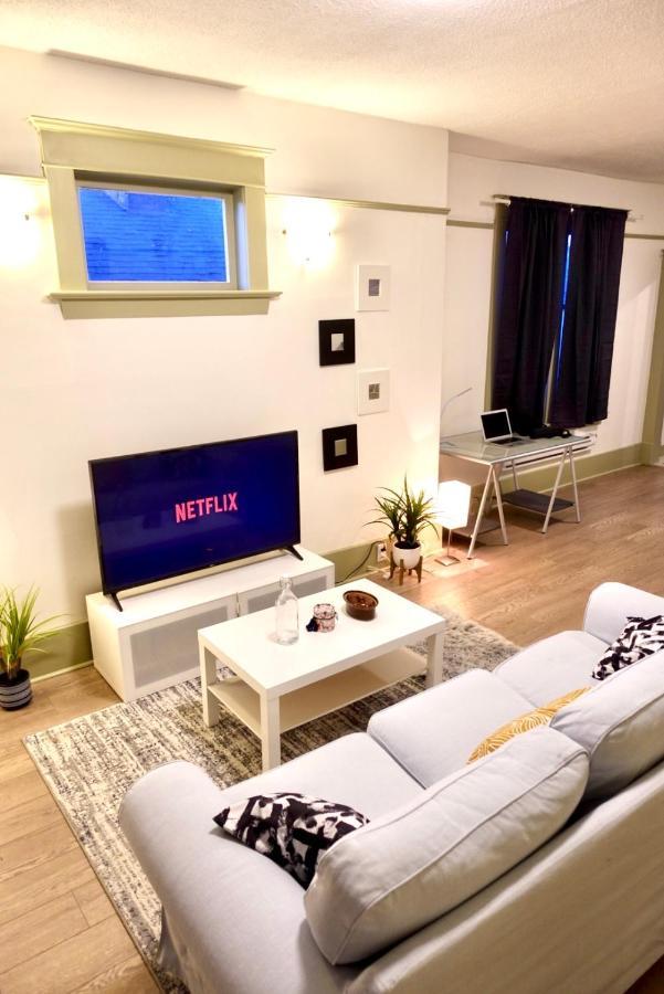 Private Room In A Shared House Vancouver Exterior foto