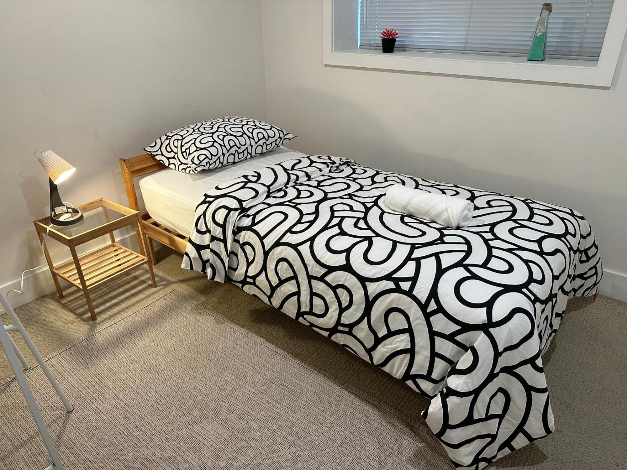 Private Room In A Shared House Vancouver Exterior foto